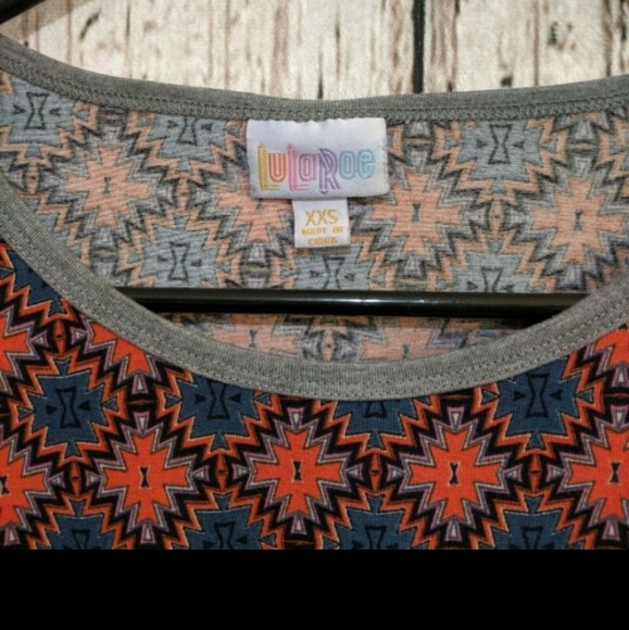 Women's XXS LuLaRoe Irma Hi-Lo Blouse Tee Shirt multicolor retro print euc! - Picture 3 of 4